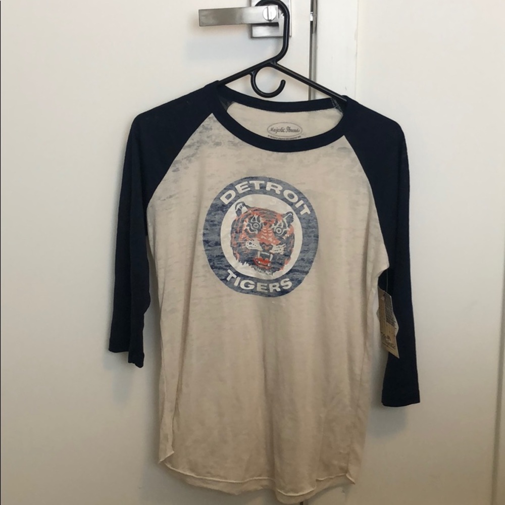 Detroit tigers washed out old school logo tee